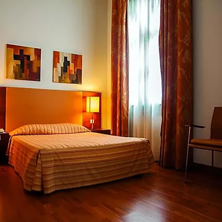 Ribeiro Hotel 3*